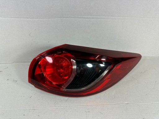 vw_group_777 - Cx-5 та правий задній ліхтар пошкоджений kd4551150