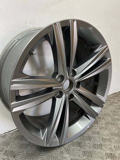 disk hliníkový VOLKSWAGEN ARTEON 8J X 18 ET40 3G8601025N