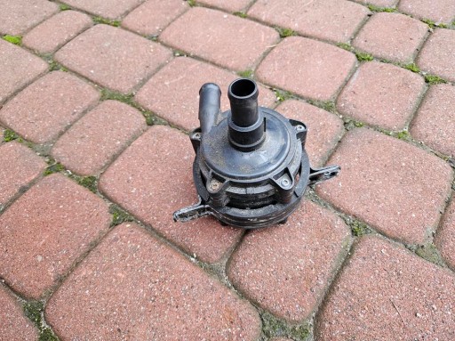 supplementary pump obiegowa of water 2.0D Opel Insignia B 39186215