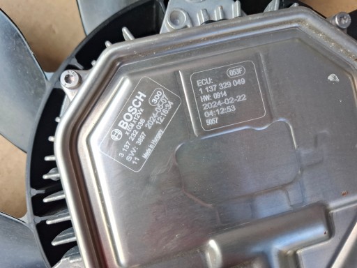 ventilator hladnjaka ventilator FORD KUGA MK3 25r 2.5 HYBRYDA 3137232036