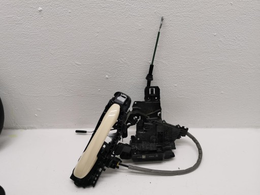 lock handle door right rear part MERCEDES E-KLASA W213