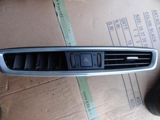 Вентиляционные решетки центр кнопка QASHQAI J11 LIFT