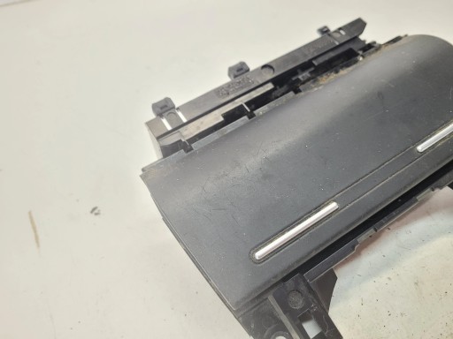 Aschenbecher Handschuhfach vorne AUDI A4 B6 B7 8E0857951H