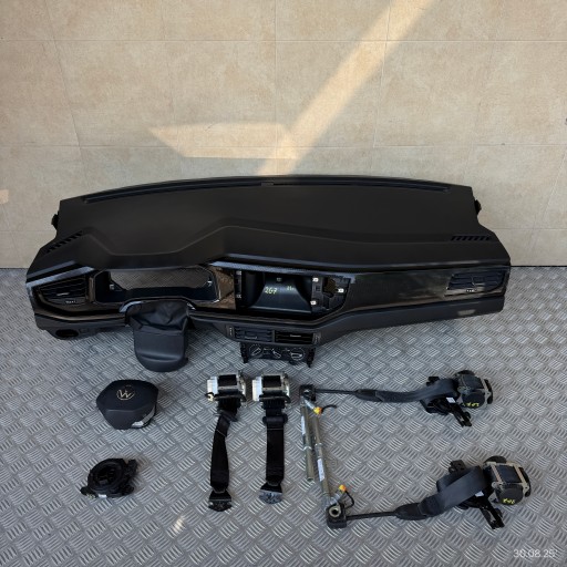 dashboard complete airbag console tension belts cockpit VW VOLKSWAGEN TAIGO 2G7 2023 ROK