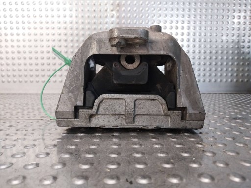 držač držač motora 1J0199262BF VW GOLF IV LEON i OCTAVIA i A3 8L 1.9 TDI