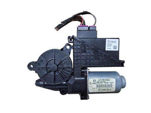 Моторчик склопідйомника лівий передній skoda vw 6y2959802