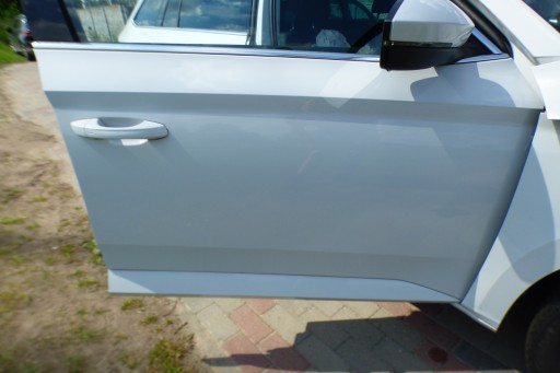door right front st.BDB ORYG.LAKIER LF9E SKODA SUPERB III