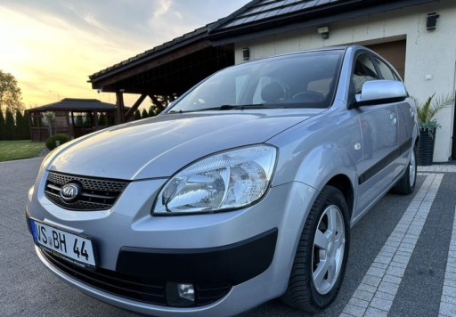 Kia Rio II Sedan 1.6 i 16V 112KM 2006