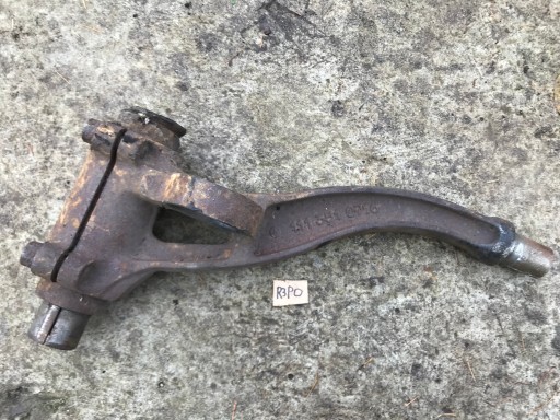 1113510716 - Mercedes w113 w108 w111 w109 кронштейн диф