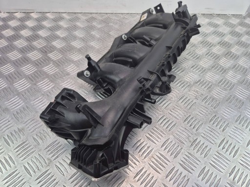 Mercedes CLA220 C117 intake manifold A2700900737