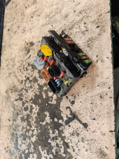 1243 - Citroen c4 picasso i 1.6 hdi bsm бокс-модуль 9661708080