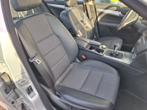 MERCEDES C-KLASA W204 204 Sedan KOMPLET SIEDZEN Sitze Halbleder schwarze