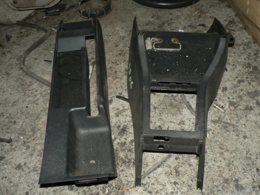 AUDI 80 B4 центральный туннель