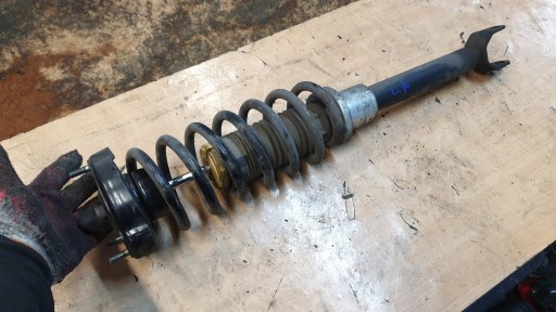 MER44 - MERCEDES W211 MCPERSON лівий передній 2.7 CDI