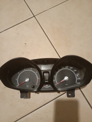 FORD FIESTA MK7 ЛІЧИЛЬНИК ГОДИН 8A6T10819AG