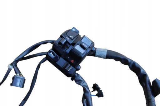 000EE8456 - Yamaha R1 rn32 перемикачі ліві