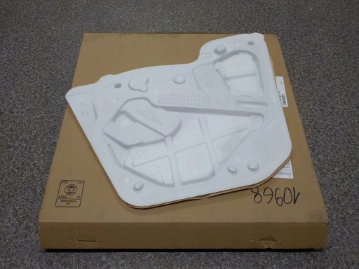 9813862380 - ЗВУКОИЗОЛЯЦИЯ ПРАВОЙ ДВЕРИ ПД PEUGEOT 3008