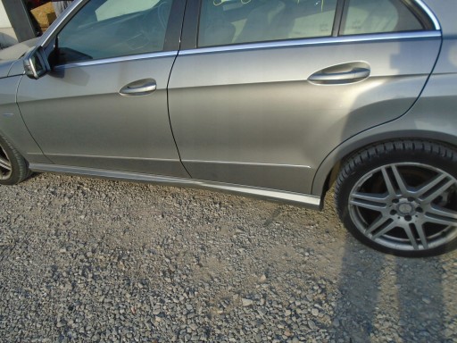 00000000021p - MERCEDES W212 НАКЛАДКА НА ДВЕРІ ПЕРЕДНЯ ХРОМ