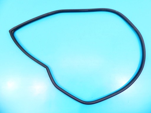 УЩІЛЬНЮВАЧ ДВЕРЕЙ ЗАДНІЙ ПРАВИЙ FORD FIESTA MK7 СЕДАН