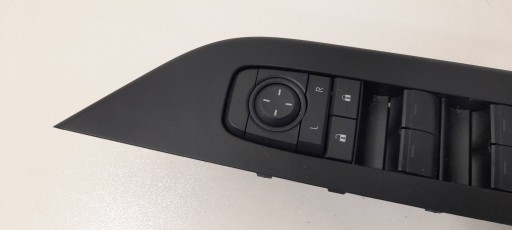 Toyota C-HR II window control switch 8404047160 (PS325)