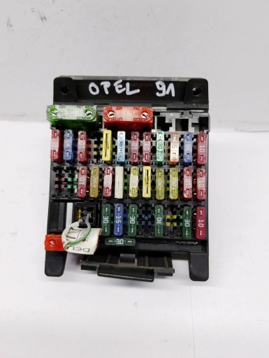 Kasten der Sicherungen Opel 90505470