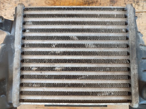 AUDI A4 B7 intercooler OE 8E0145806Q