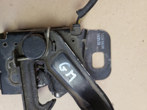 lock RYGIEL bonnets sensor OPEL ASTRA J IV 13345630 OE EUROPA