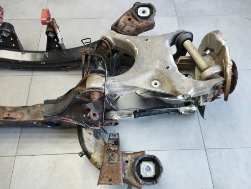 BMW X5 F15 4.4 V8 sider sususpension rear part 6770953 6770954