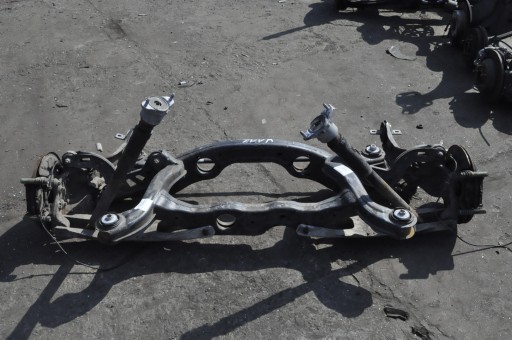 Mercedes cla c117 w117 coupe задня балка підвіски