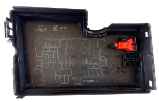 Кришка блоку запобіжників focus kuga _ 1695809 _ av6t-14a076-ab