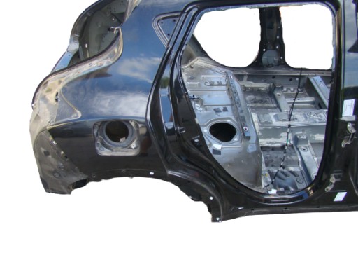 NISSAN JUKE 15R ЧЕТВЕРТЬ ЗАДНЯЯ ПРАВАЯ