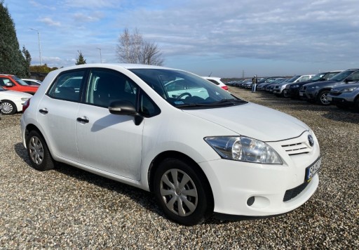 Toyota Auris I Hatchback 5d Facelifting 1.4 D-4D 90KM 2012