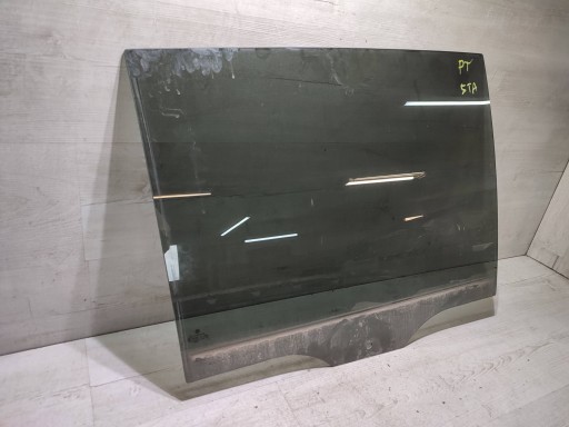 Volkswagen Touran III 2020 rear part side right window door