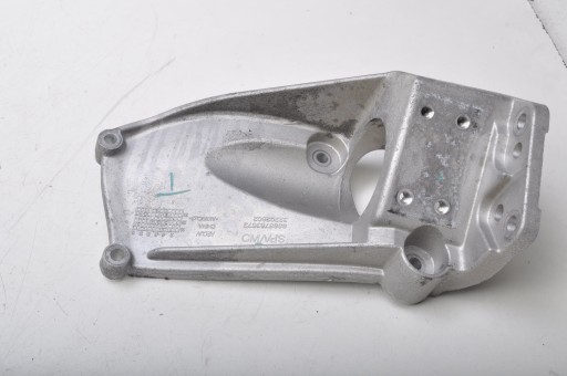 VOLVO XC60 II 2.0 T6 Лапа кронштейн 32202602 2020R