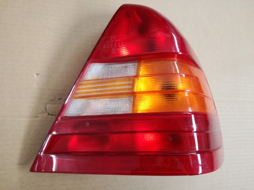 Задній правий ліхтар MERCEDES W202 седан a2028200466