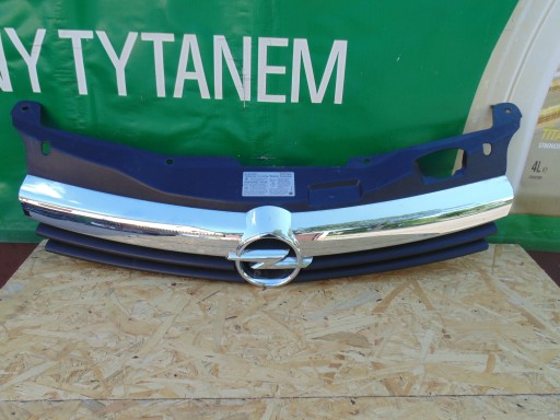 Решетка радиатора Opel Astra III 2003-до лифта