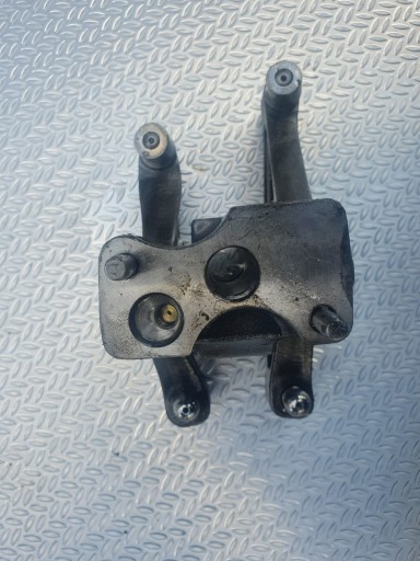 1847393 - Ковзани, штовхачі Scania XPI