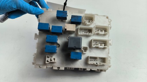 compartment of fuses P612-0960 SUZUKI SWIFT MK7
