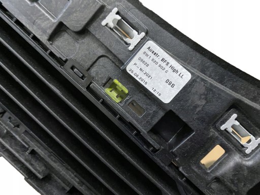 AUDI A4 A5 8W B9 grid air conditioning devices of the dashboard 8W1820902C
