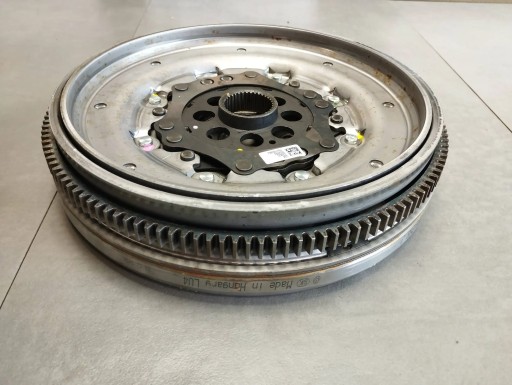 Audi S3 A3 8Y 2.0 TFSI kotač DMUMASOWE kvačilo 05L105266J