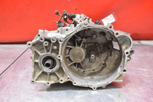 Getriebe W5M421Z4B2 MITSUBISHI OUTLANDER und 2.0 16V 136 KM 4X4 01-08