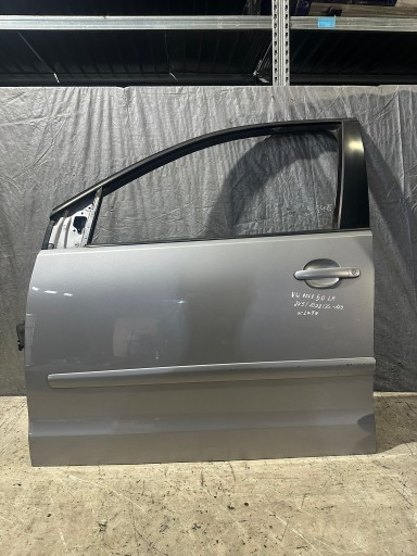 dveře levý předek VOLKSWAGEN VW POLO IV 5D LA7R