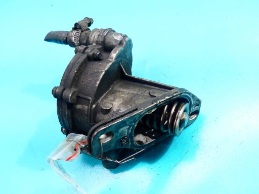 Вакуумний НАСОС VW TRANSPORTER T4 074145100A 2.4 D