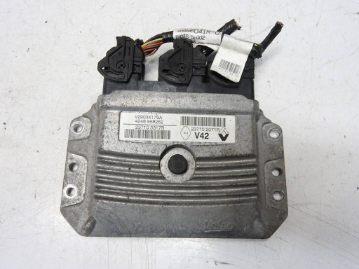 237102071R - Комп'ютер двигуна renault clio iv 12-15 237102071