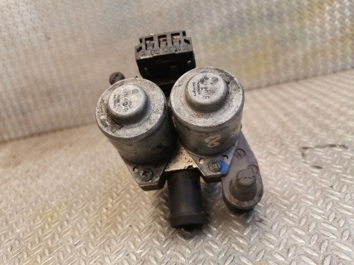 A0018303484 0018303484 - Електромагнітний клапан опалення MERCEDES W202 W208