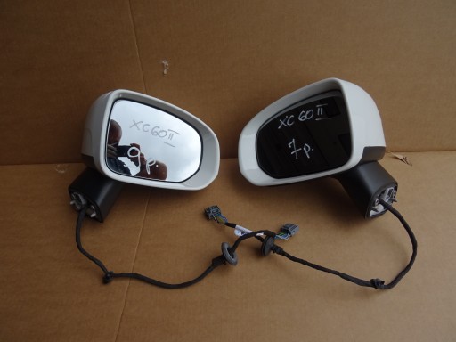 VOLVO XC60 II ДЗЕРКАЛО ЛІВЕ 7 ПРАВЕ 9