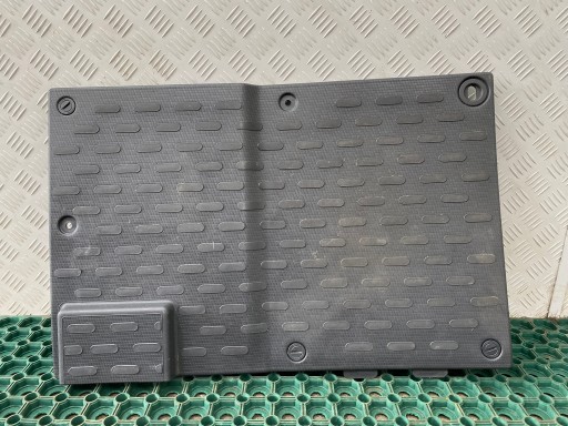 MOVANO C DUCATO 22-26 Blende Abdeckung AKUMULATORA BODEN 53230462 OE