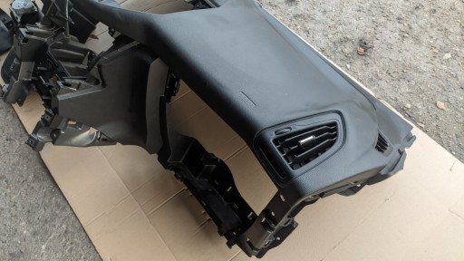 FORD B-MAX 12R 1.0EB prístrojová doska konzola airbagy airbag napínacie pásy