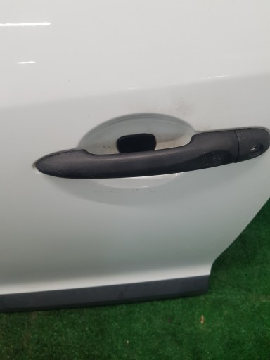 Tür links vorne RENAULT MEGANE 3 2009 KOD LAKIERU : DV369