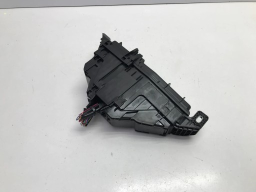 Mazda cx-60 cx60 2023 2.5 гібридна коробка запобіжників kr9r66767